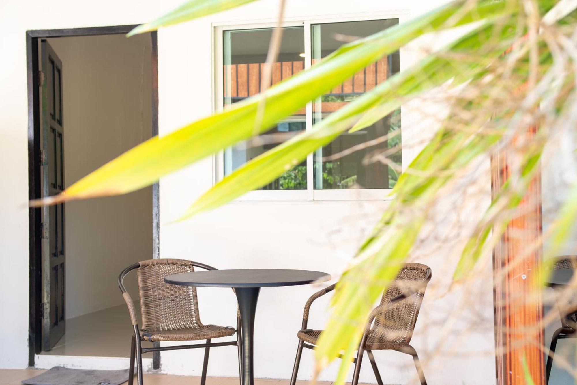 Chill Out Resort Koh Lanta Exterior photo