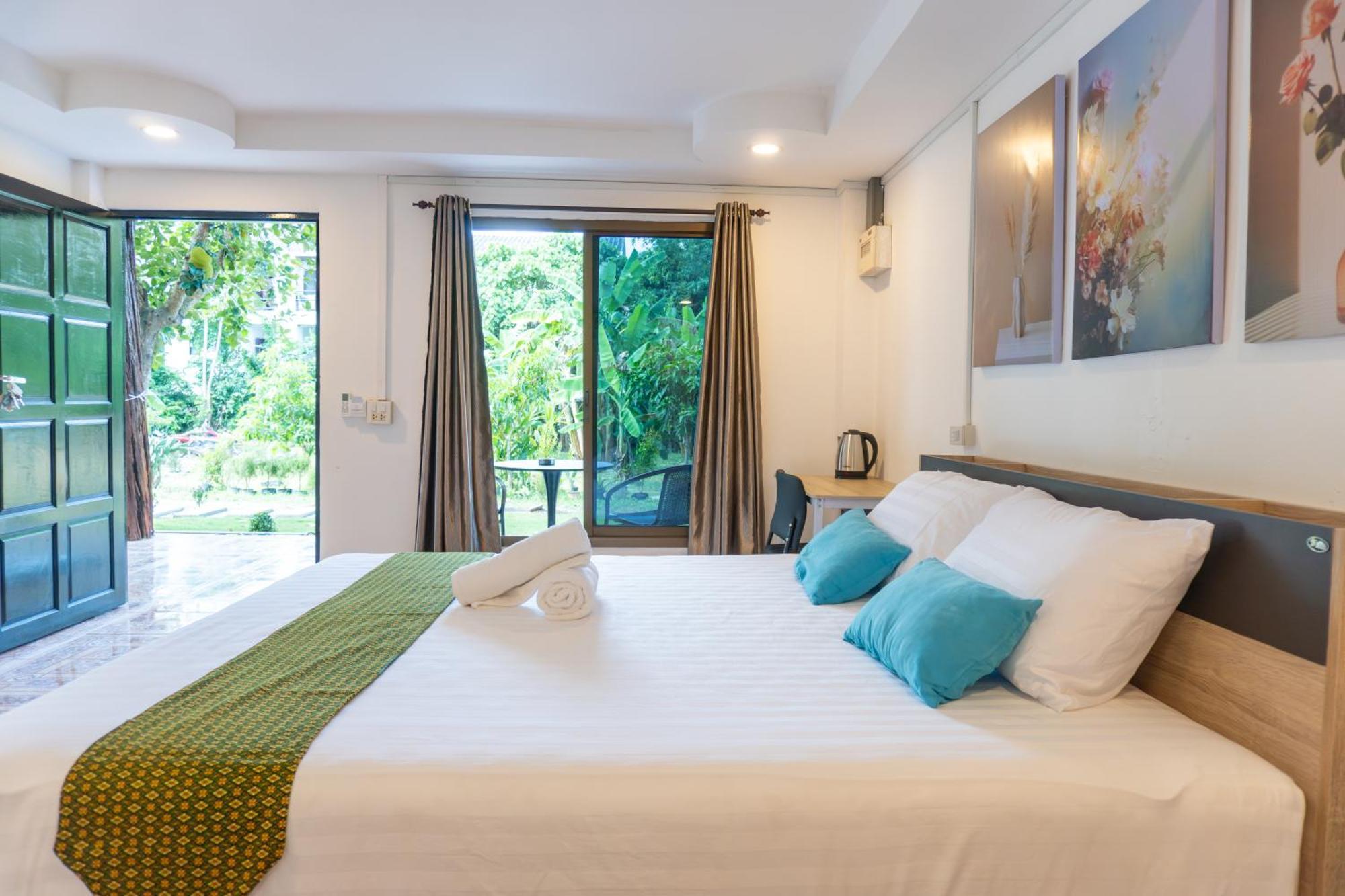 Chill Out Resort Koh Lanta Exterior photo