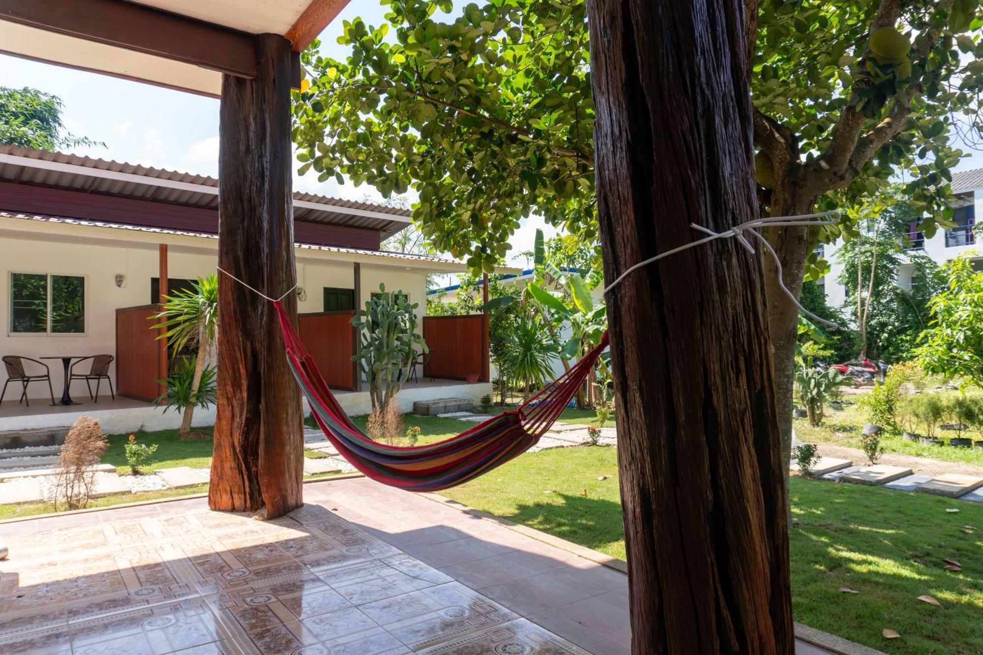 Chill Out Resort Koh Lanta Exterior photo
